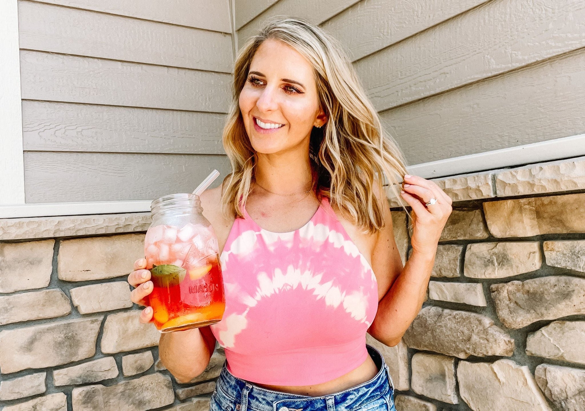 Peach Basil Sugar-free Mocktail Fizz