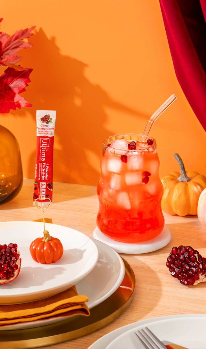 IG: Happy Thanksgiving, besties 🧡 We’re thankful for junk-free electrolytes and all of you!